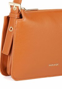 Miriade A SPALLA DALLAS - Borsa a mano - cuoio