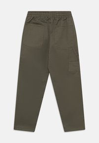 Friboo 2 PACK - Hlače - black/olive