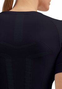 FALKE WARM ROUND NECK MILD TO COLD TEMPERATURES - Maglietta intima - black