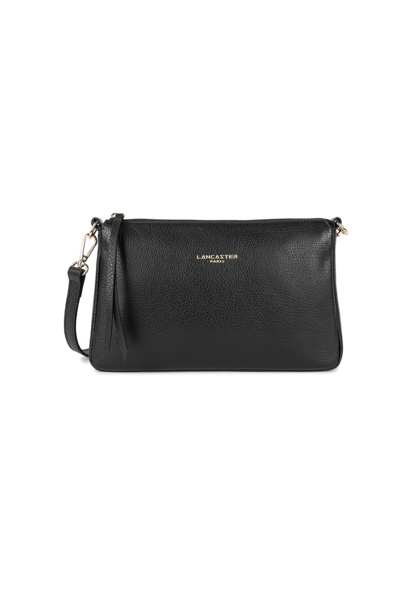 Borsa a tracolla nera in pelle con una texture liscia, chiusura con zip e tracolla rimovibile. Presenta una marcatura dorata sul davanti.