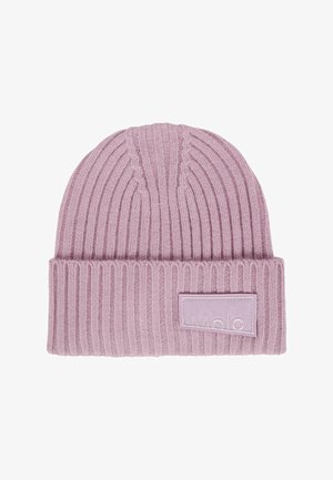 Gebreide beanie in zacht lichtpaars, met verticale ribbels en een omgeklapte rand met een gestructureerde patch met het label "Molo."