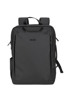 Schwarzer rechteckiger Rucksack mit gepolsterten Trägern, einem oberen Griff und vorderen Reißverschlusstaschen, vor weißem Hintergrund gezeigt.