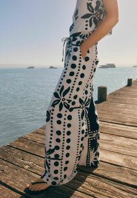 Next WIDE LEG WITH - Bukser - monochrome