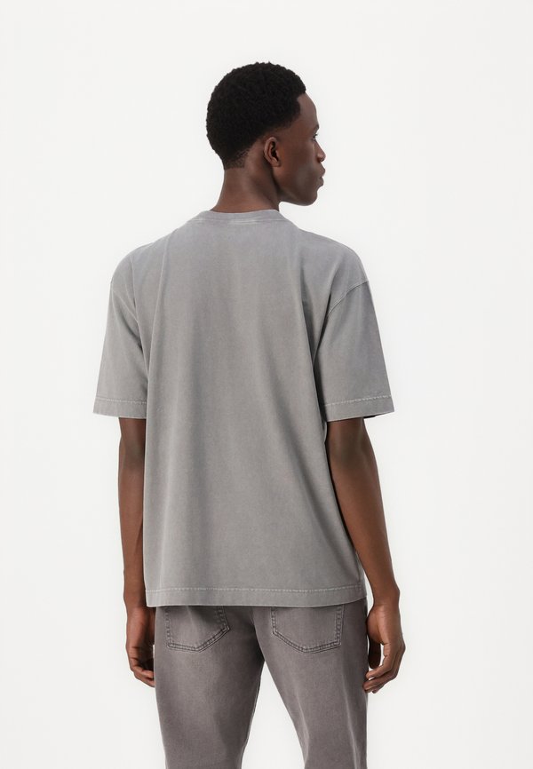 Boxy Heavyweight Washed Crew T-Shirt - Basic T-shirt - smoked pearl wash4