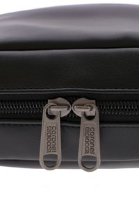 Coronel Tapiocca ALFONSO - Bandolera - black