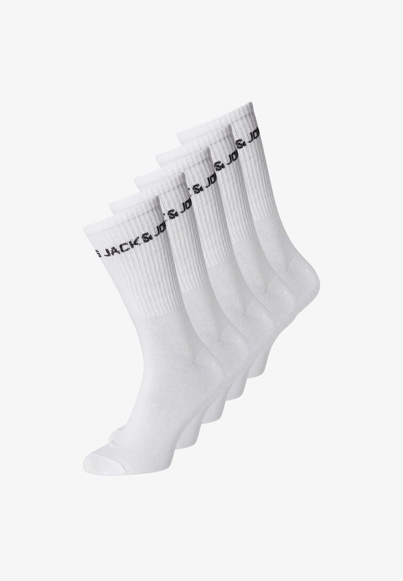 Bele bombažaste nogavice z reberkastimi robovi, ki imajo črn logotip "JACK & JONES" blizu vrha, predstavljene v paketu petih.
