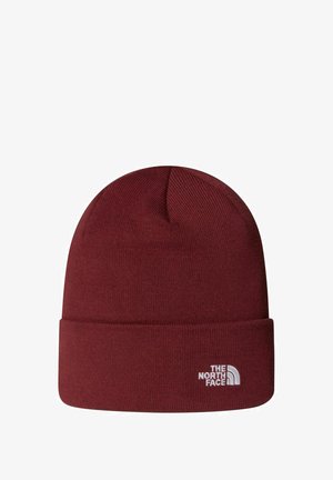 Beanie bordeaux realizzato in materiale lavorato a maglia, con risvolto e un accento di logo bianco sulla parte anteriore. Superficie texturizzata con una moderata elasticità.