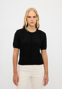 Unausgewählt, black