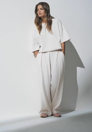 PIECE HEAVYWEIGHT JOGGER SET   - Jogginghose - oatmeal