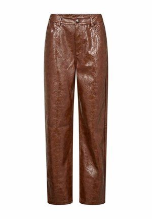 Pantaloni marroni in ecopelle a gamba dritta con tasche frontali, passanti per cintura e chiusura con bottone in vita.