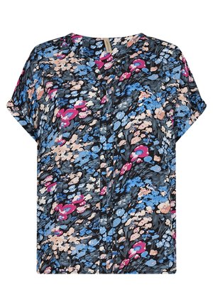 Korte mouwen blouse met een losse pasvorm, met een meerkleurig bloemenpatroon in blauw, roze en beige op een zwarte achtergrond.