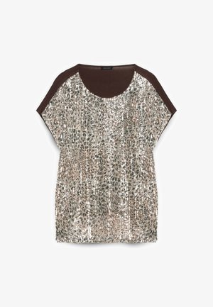 Kurzarmoberteil mit dunkelbraunen Schulterakzenten und einem mit Pailletten verzierten Oberteil in Silber- und Goldtönen, mit einem runden Halsausschnitt.
