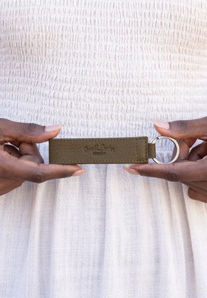 Gusti Leder, SMALL ACCESSORIES MIRAN UNISEX - Krúžok na kľúče - grün