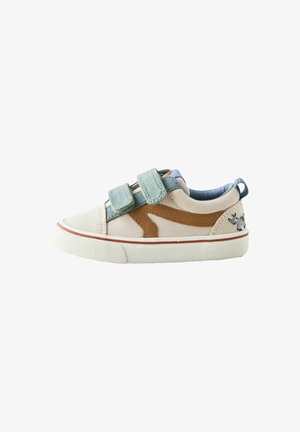 Lærredsneaker i creme og lyseblå med brune detaljer, to velcrolukninger og gummisål med tekstureret greb. Broderet motiv på hælen.