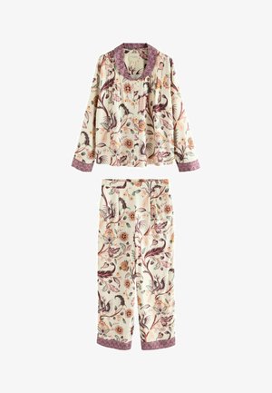 Conjunto de pijama de dos piezas de manga larga con patrón de flores y hojas en morado, naranja y verde sobre fondo crema, con ribete morado en el cuello, los puños y los dobladillos.