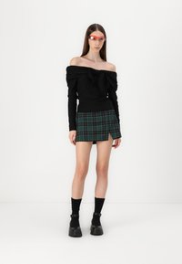 Hollister Co. A-Line Mini Skort - Rövidnadrágok - green