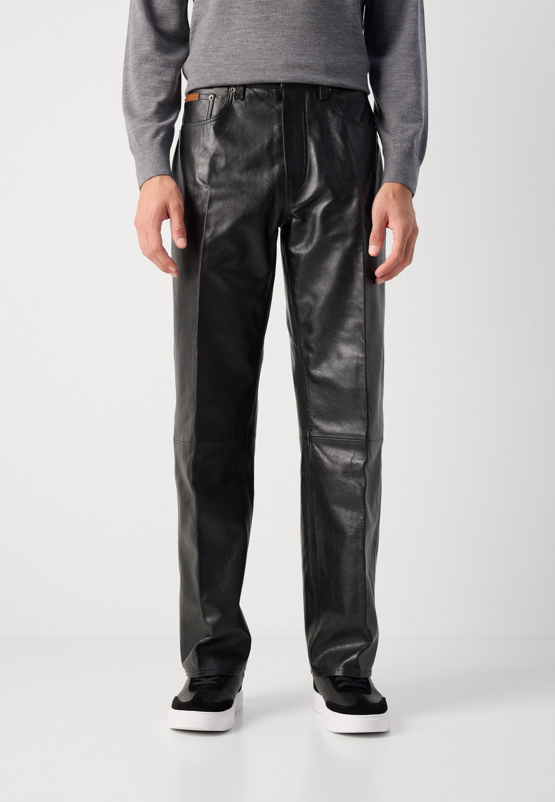 Calvin Klein 90S STRAIGHT - Leather trousers - black - Zalando