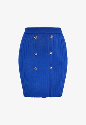 Blaue gerippte Strickrock mit taillierter Form, der einen hohen Bund und dekorative silberne Knöpfe auf der Vorderseite aufweist.