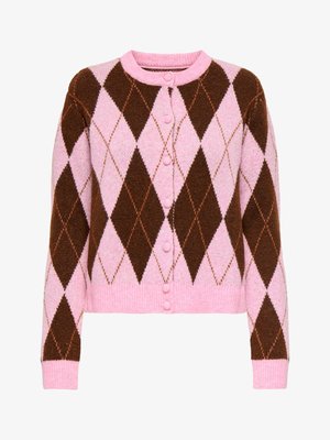 Weicher Cardigan in Rosa und Braun mit Diamantmuster, ausgestattet mit rundem Ausschnitt, Knöpfen vorne sowie gerippten Bündchen an Ärmeln und Saum.