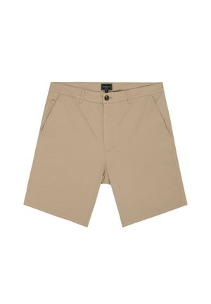 Beige, maßgeschneiderte Herrenshorts mit Gürtelschlaufen, Vorderknopf, Reißverschluss und Seitentaschen auf weißem Hintergrund.