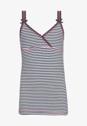 Top in camisole a righe con spalline sottili, caratterizzato da righe bianche e nere, un bordo rosso lungo il collo e l'orlo, e dettagli in pizzo sulle spalle.