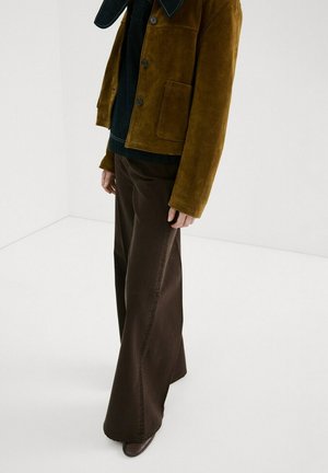 Pernera ancha - brown