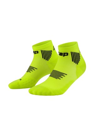 RUN COMPRESSION LOW CUT 5.0 - Sports socks - lime black