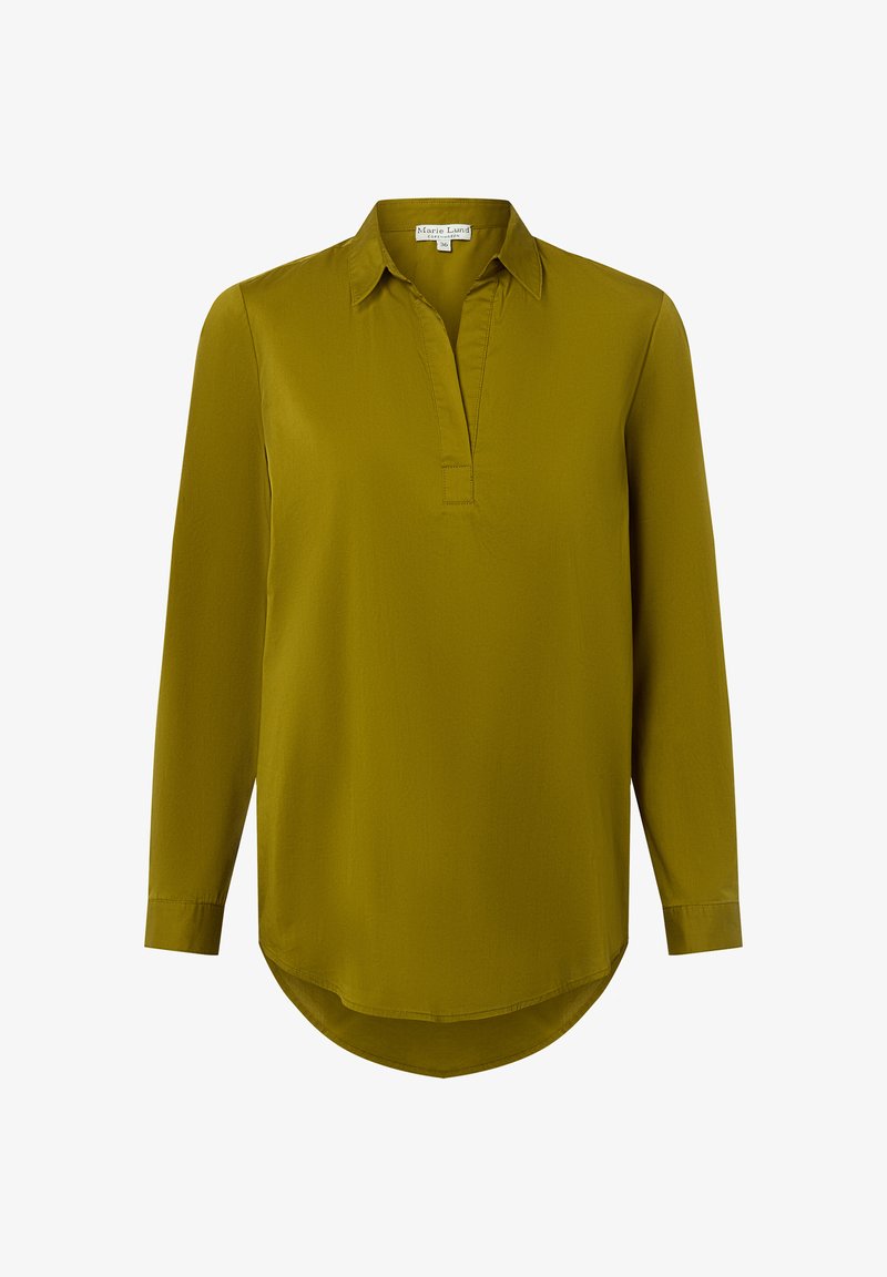 Blusa a maniche lunghe verde oliva con colletto, scollatura a V, orlo arrotondato e un piccolo dettaglio cucito sotto il colletto.