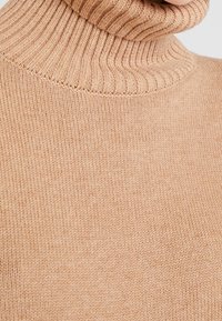GAP Pullover - camel