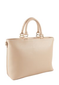 Beige læderhåndtaske med to teksturerede håndtag, guldhardware, glat overflade og en struktureret form.