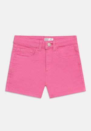 Dječje jarko ružičaste traper kratke hlače s prednjim gumbom, petljama za remen, dva prednja džepa i malim džepom za novčiće.