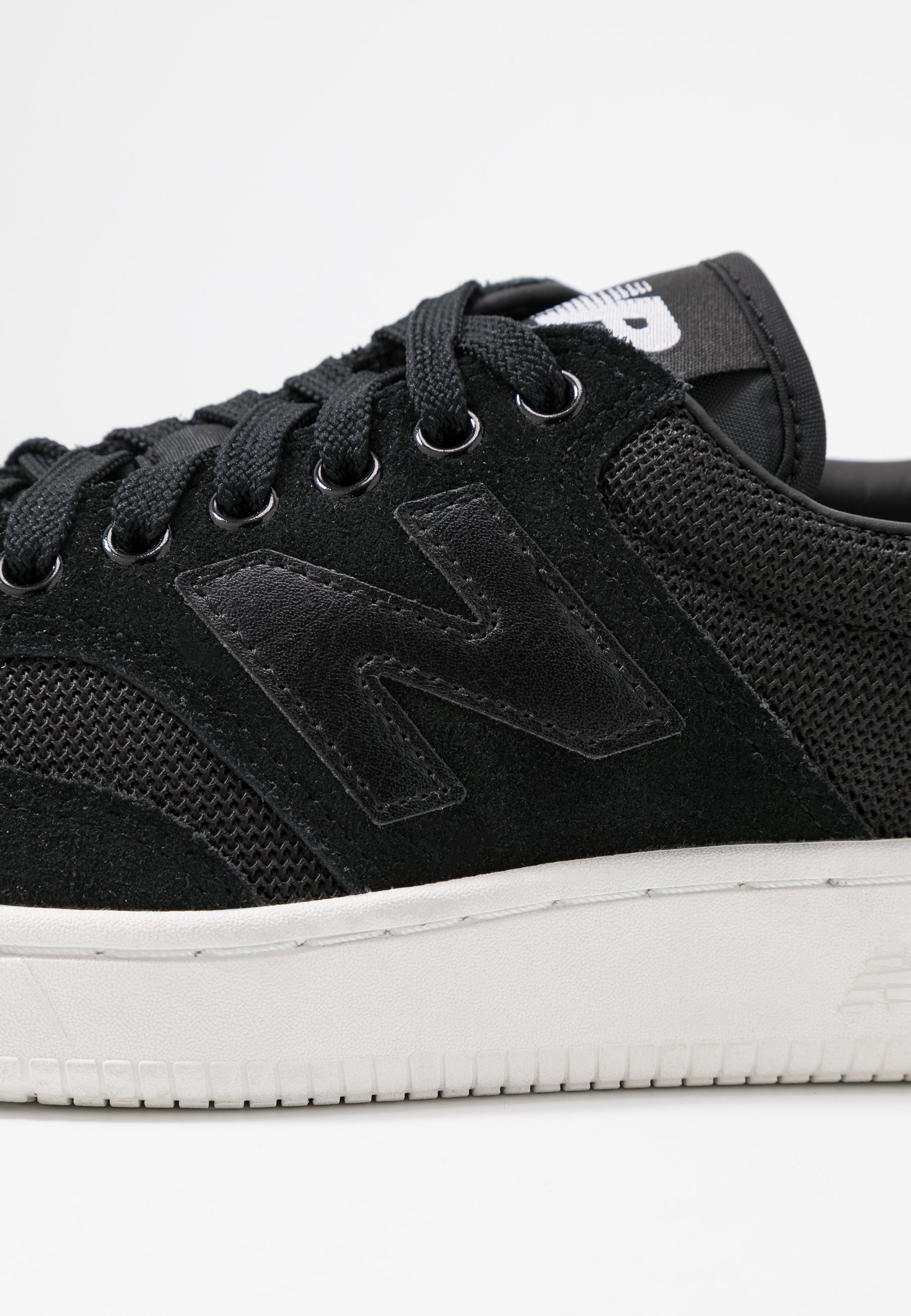 new balance prowt