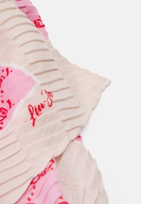 LIU JO FOULARD LOGO  - Skjerf - bon bon