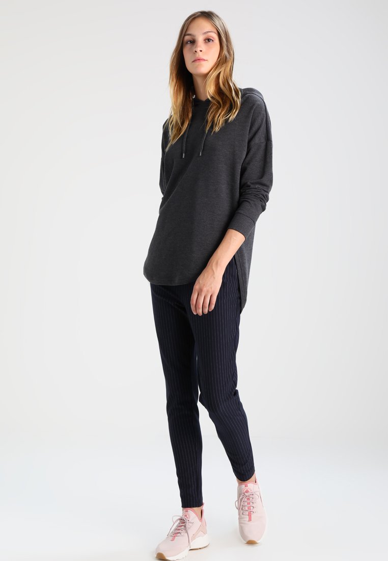 Damen Sweatshirts | Urban Classics Kapuzenpullover charcoal/dunkelgrau - BI24560 Damen Sweatshirts | Urban Classics Kapuzenpullover charcoal/dunkelgrau - BI24560