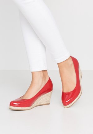 Marco Tozzi Keilpumps - red