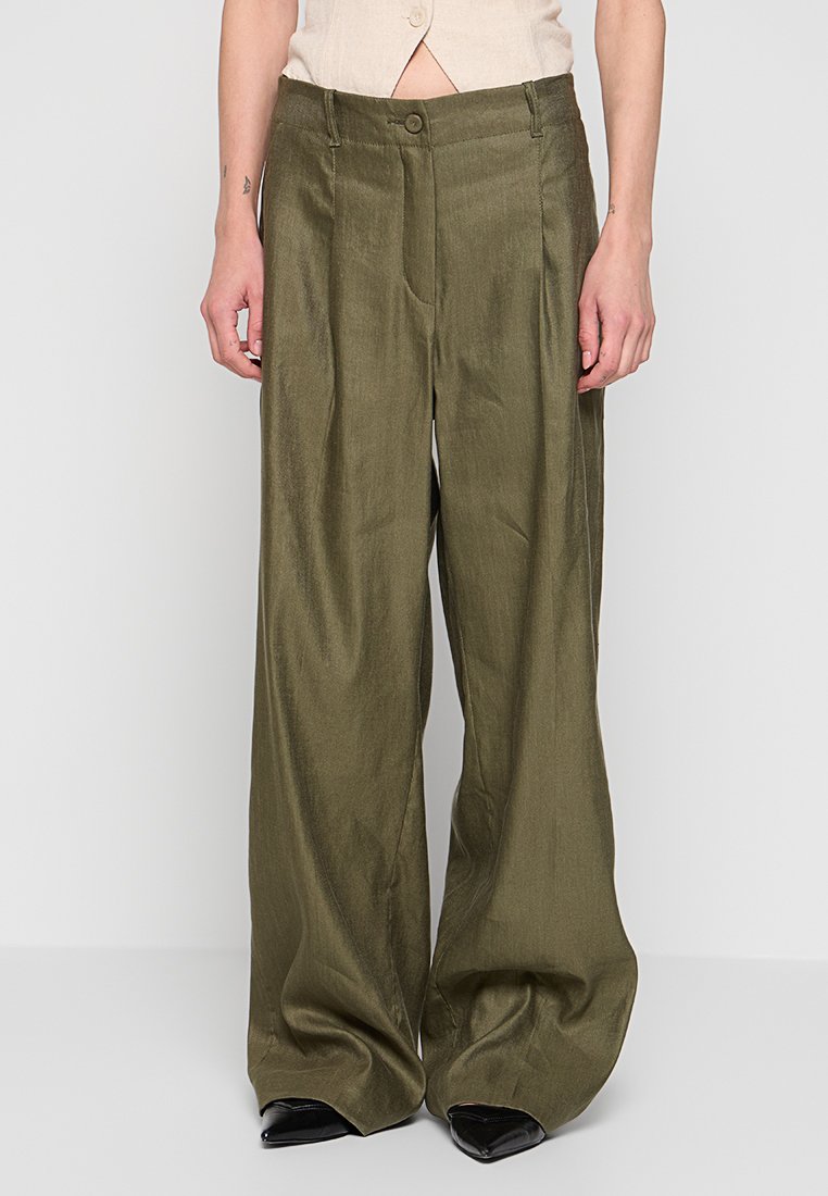 RIANI Broek olijfgroen RIANI Broek olijfgroen