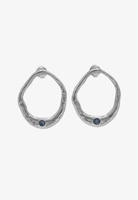 Atlasīts, silberfarben