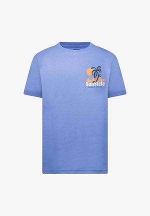Lichtblauw katoenen T-shirt met een grafische print van een zon, palmboom en golven in oranje en zwart. Ronde halslijn en korte mouwen.