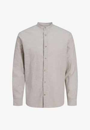 Hõbedane pika varrukaga särk, millel on bändikaelus, esipaneeli nööpidega sulgemine ja tekstuuriga, kergelt ebaühtlane kangamuster.