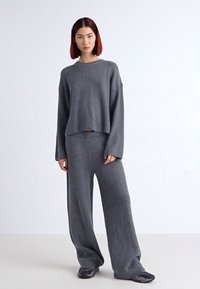 Steve Madden BELISSIMO - Baskets basses - black/grey