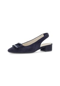 Navy suède slingback schoen met een lage blokhak en een strikdetail bij de teen. Bevat een puntige neus en een gladde binnenvoering.