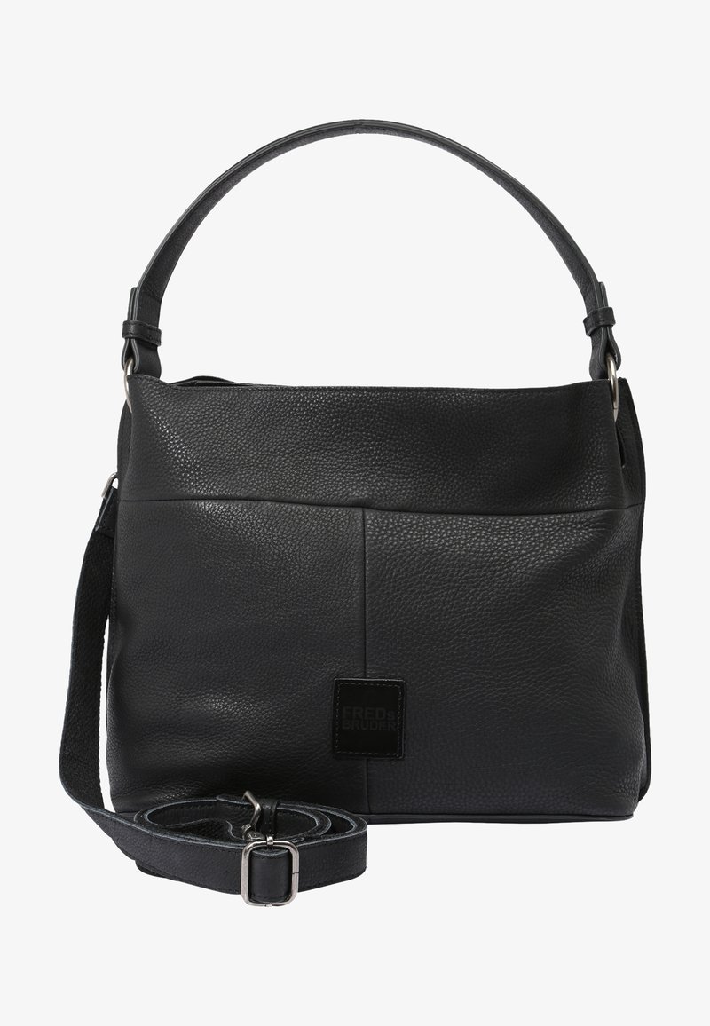 Sac à main en cuir noir texturé avec poignée supérieure et bandoulière amovible et réglable, forme rectangulaire et patch logo discret à l'avant.