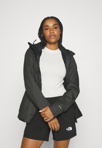 The North Face QUEST TRICLIMATE - Casaco impermeável - black