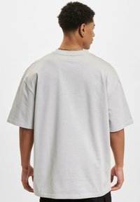 DEF ORIGINAL - Camiseta básica - micro chip