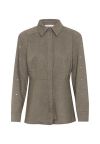 Donker olijfgroene blouse met een gestructureerde kraag, lange mouwen versierd met zilverkleurige studs en een getailleerde pasvorm rond de taille.