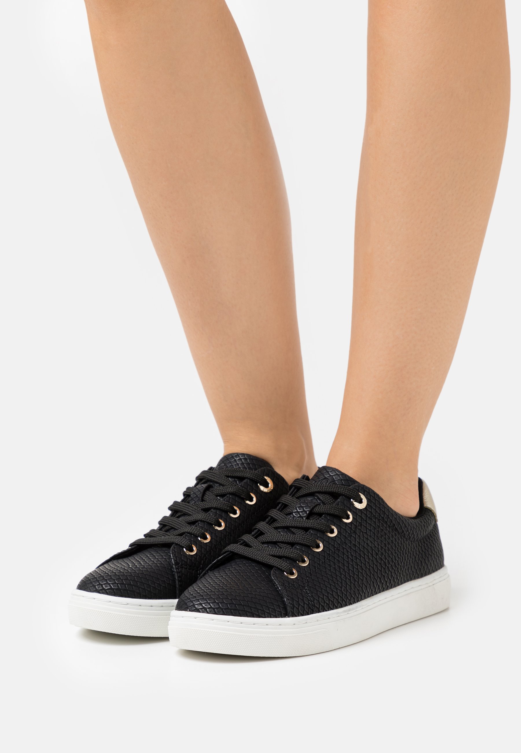 s.Oliver Sneakers laag - black/Zwart - Zalando.nl