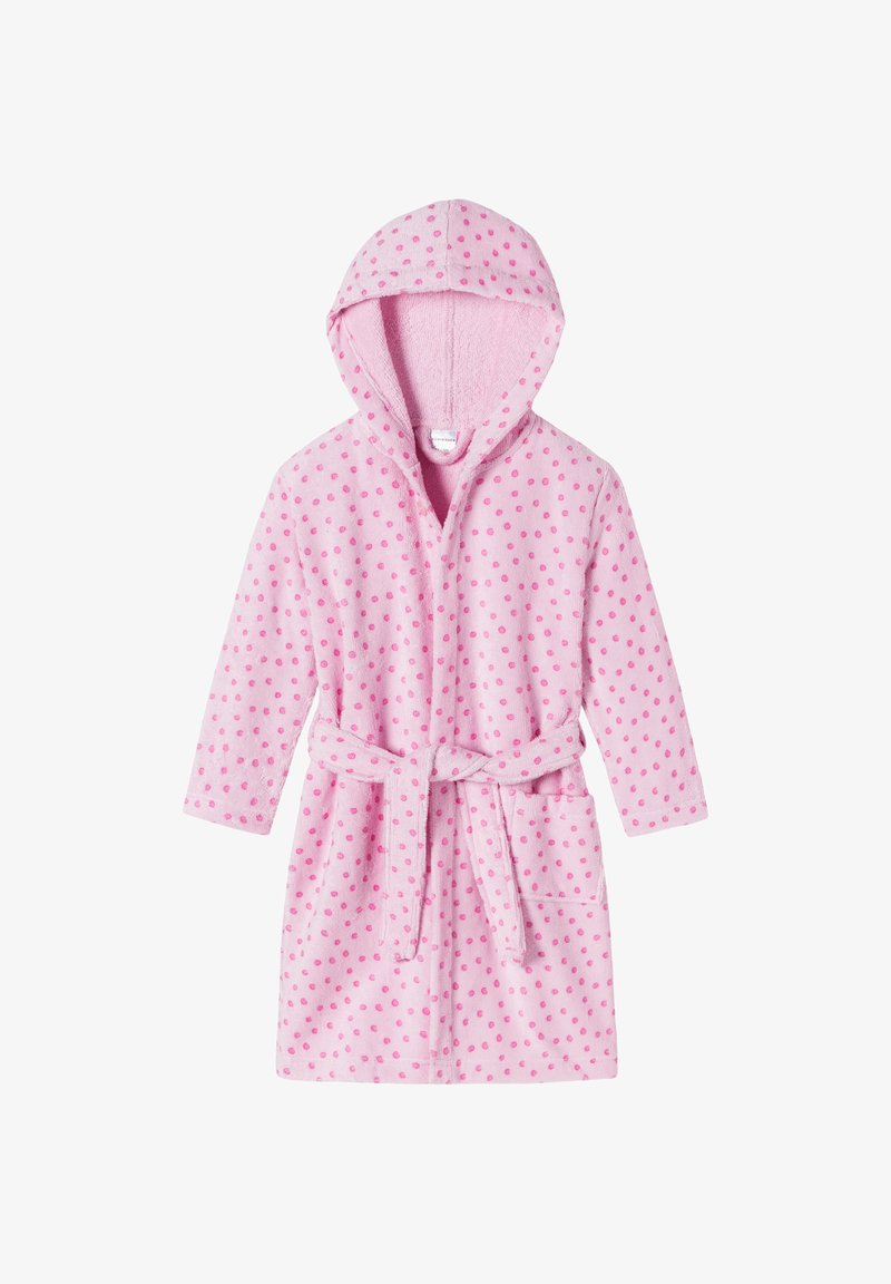 Roze badjas met capuchon, gemaakt van zacht, fluffig materiaal met een stippenpatroon, een riem in de taille en zijzakken. Lange mouwen en een middenlange snit.