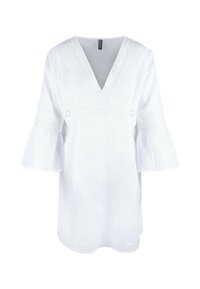 Túnica blanca hecha de tela ligera con escote en V, mangas acampanadas y detalles bordados en el pecho y las mangas.