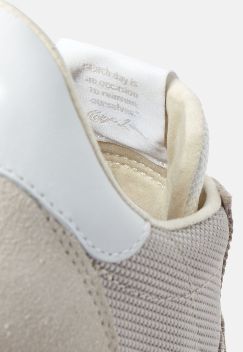 adidas gazelle silver green womens adidas Consortium x Alife x Starcow Gazelle