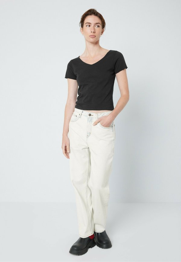 AKSUN - Basic T-shirt - noir vintage3